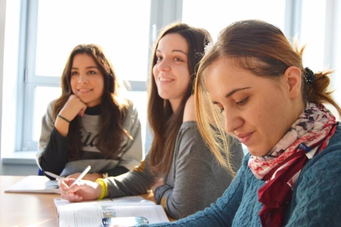 UVA PSOE residencia estudiantes