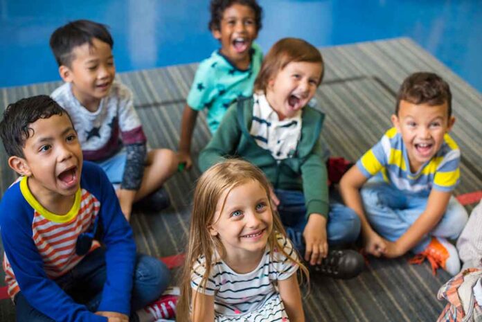 Guarderia niños escuela