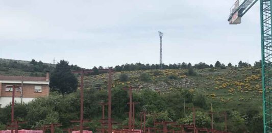 Imagen de una construcción de viviendas en Aguilar de Campoo.