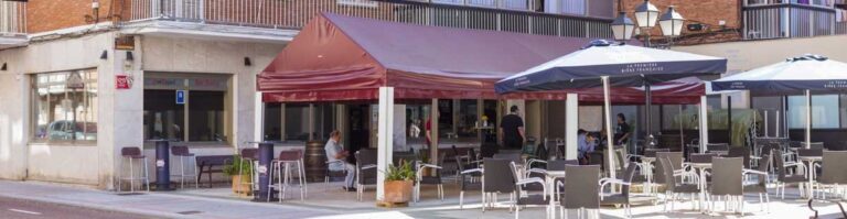 Bar Barry Palencia. Terraza