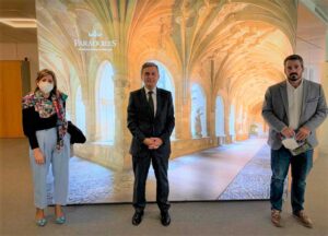 reunion jorge ibañez alcalde cervera de pisuerga con Paradores