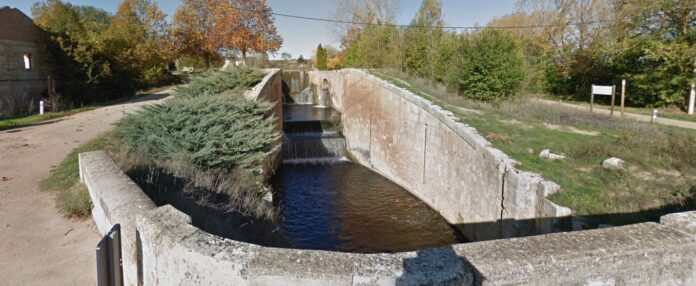 esclusa del canal de castilla en las inmediaciones del instituto técnico agrario de palencia2