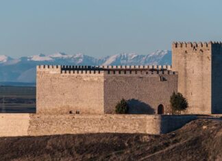 Castillo de Monzón de Campos