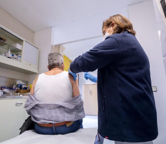 Imagen de archivo campaña vacunación contra la gripe