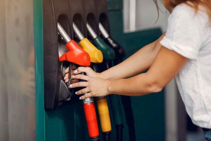 combustible gasolinera estación de servicio