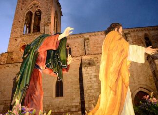 Semana Santa en Palencia - Martes Santo - AUTOR: Julio Robles