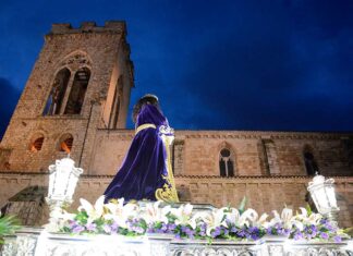 Semana Santa en Palencia - Martes Santo - AUTOR: Julio Robles