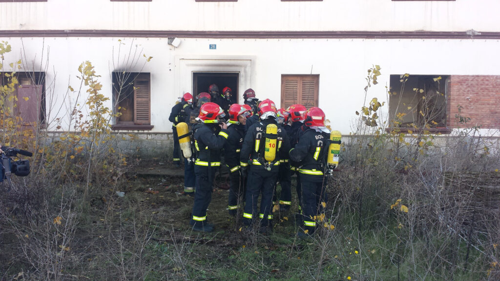 Bomberos-voluntarios- con-profesionalidad