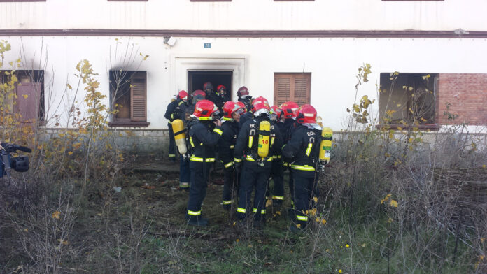 Bomberos-voluntarios- con-profesionalidad