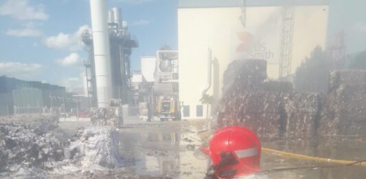 Incendio papelera dueñas