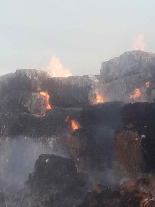 Incendio papelera Dueñas