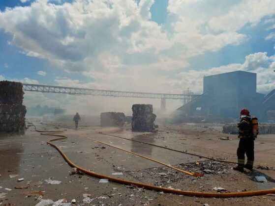 Incendio papelera Dueñas