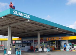 echa seis euros gasolina queja policía palencia