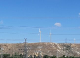 Barriendo el viento de Palencia con molinos de 170 metros