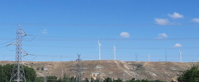 Barriendo el viento de Palencia con molinos de 170 metros