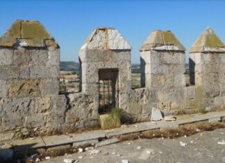 Castillo de Monzon