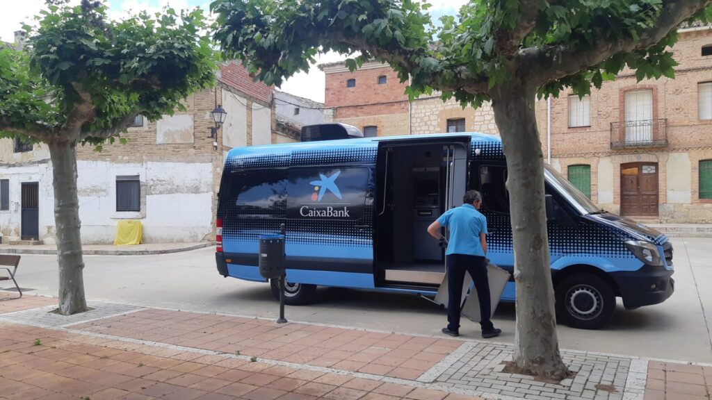 dinero mueve caixabank ofimóvil palencia ofibus