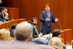 Mañueco siro empujar