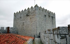 castillo de Monzón