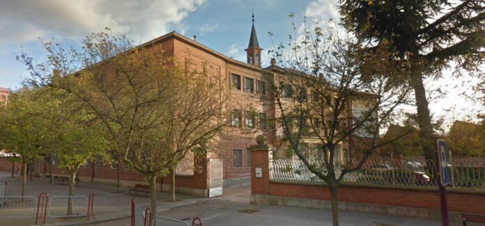 Josefinas Palencia Dejan COlegio