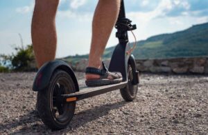 Imagen de archivo de un patinete eléctrico