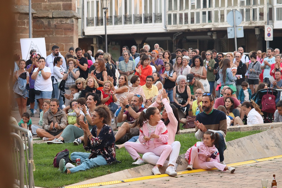 PÚBLICO EN UN LUGAR DEL NORTE AGUILAR 2