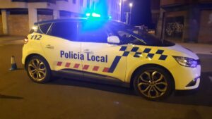 Vehículo de la Policía Local de Palencia en la noche