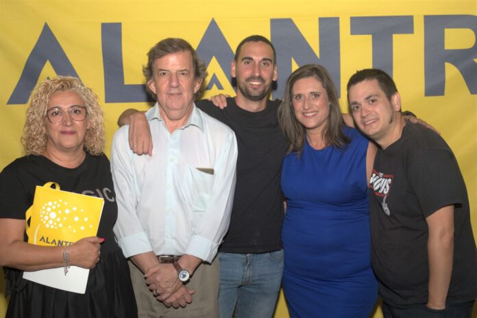 Acto de presentación de Alantre, una nueva formación política que reivindica la autonomía leonesa y la recuperación de la tradición de los concejos
