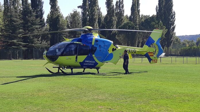 Helicóptero medicalizado del Sacyl en Palencia. / O. H.