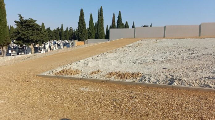 33-sepulturas-triples-cementerio-palencia