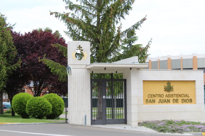 Entrada del Centro Asistencial San Juan de Dios