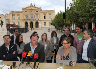 Vamos Palencia concurrirá a las elecciones municipales en la capital Miembros de la asociación Vamos Palencia, en la plaza Mayor junto al Ayuntamiento, tras anunciar que han decidido constituirse como partido político y concurrir a las próximas elecciones municipales en la capital