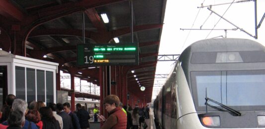 Vuelve el tren que trae a los turistas a Palencia