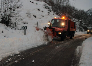 El-PP-denuncia-acusa-de-falta-de-previsión- Diputación-León-incomunicacion--Valle-Valdeon-nieve