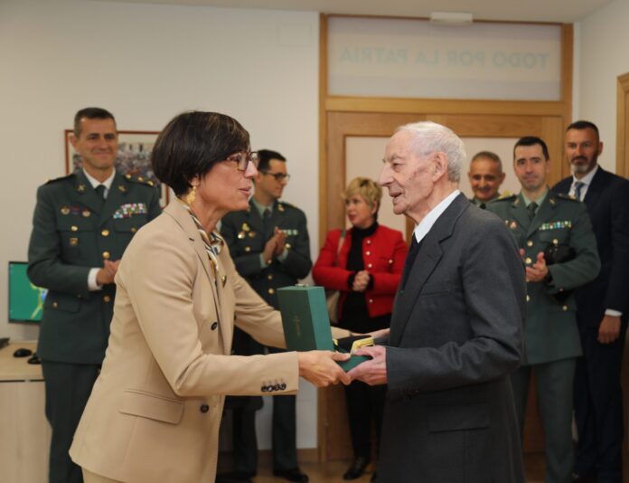 La directora general de la Guardia Civil inaugura el 'Puesto del Veterano' en Palencia La Comandancia de Palencia inaugura el 'Puesto del Veterano' para cuidar al personal retirado