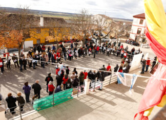 Prádanos-Ojeda-escenifica-rechazo-comarca-contra-las-macrogranjas-porcinas-t