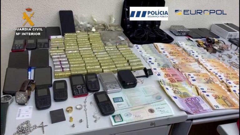 Guardia Civil detiene a 7 personas que asaltaban viviendas y se hicieron con un botín de 800.000 euros
