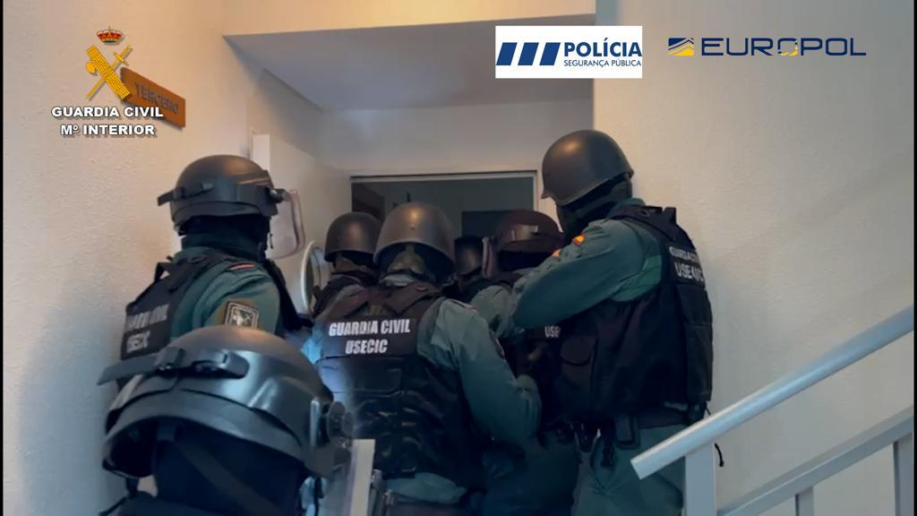 Guardia Civil detiene a siete personas que asaltaban viviendas y consiguieron hacerse con un botín valorado en 800.000 euros