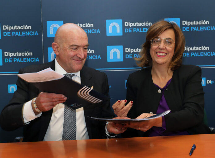 El consejero de la Presidencia firma el convenio del Fondo de Cohesión Territorial relativo a la provincia de Palencia