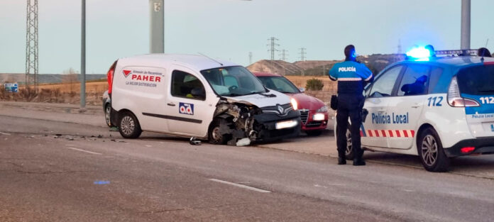 Accidente-múltiple-con-herido-Palencia-furgoneta-contra-todoterreno-luego-contra-turismo