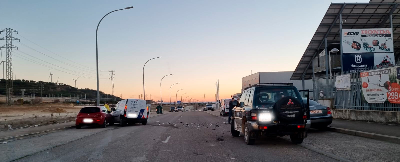 Accidente-múltiple-con-herido-Palencia-furgoneta-contra-todoterreno-luego-contra-turismo