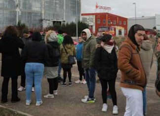 Incendio en la fábrica de Cascajares en Dueñas (Palencia) - Brágimo (ICAL)