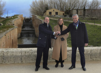 La-CHD-Fundación-Iberdrola-se-alían-para-iluminar-cuádruple-esclusa-del-Canal-Frómista