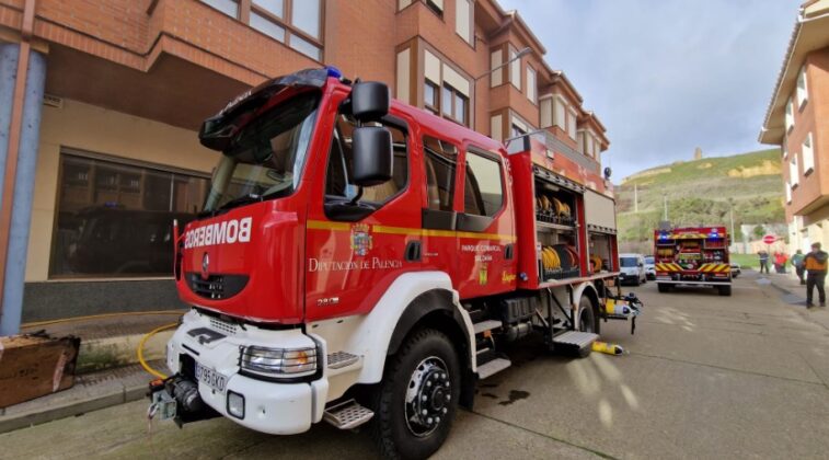 Sofocan-un-incendio-en-almacén-de-electrodomésticos-Saldaña