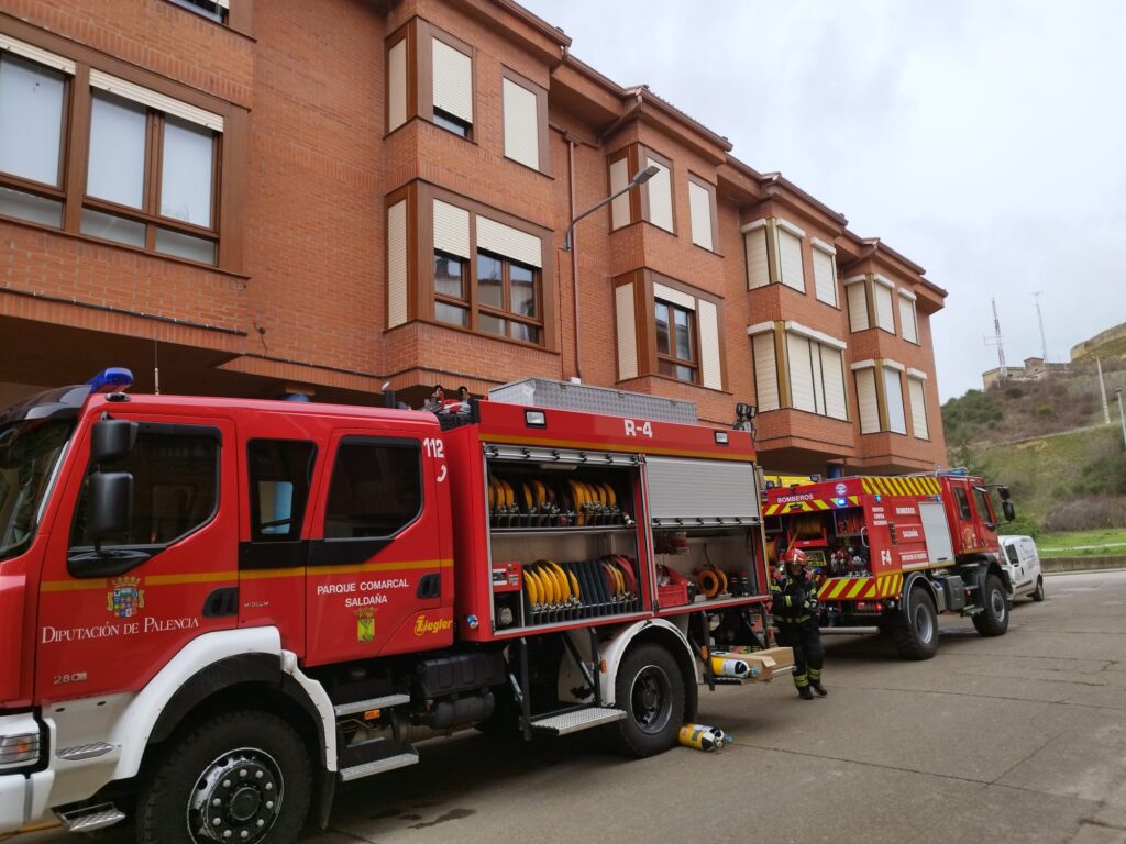 Sofocan-un-incendio-en-almacén-de-electrodomésticos-Saldaña