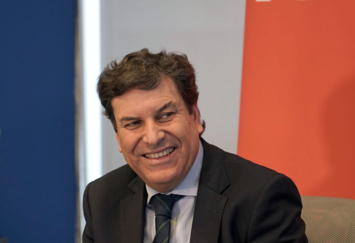 El consejero de Economía y Hacienda participa en los Desayunos de la Agencia Ical
