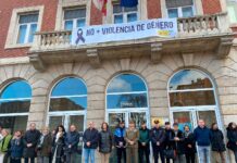 minuto de silencio en Palencia por el doble asesinato de violencia de género en Valladolid - 23 de enero de 2023