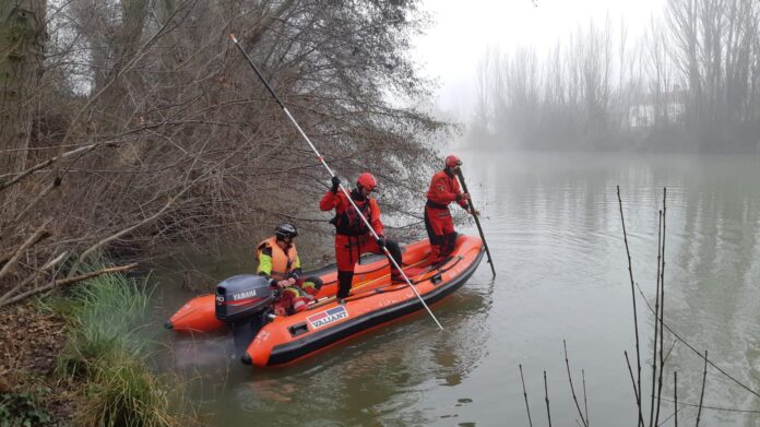 rescate rio carrion coche (1)