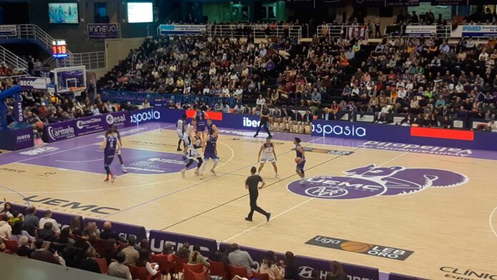 zunder palencia baloncesto en el polideportivo pisuerga de Valladolid 28-01-23 - Óscar Herrero