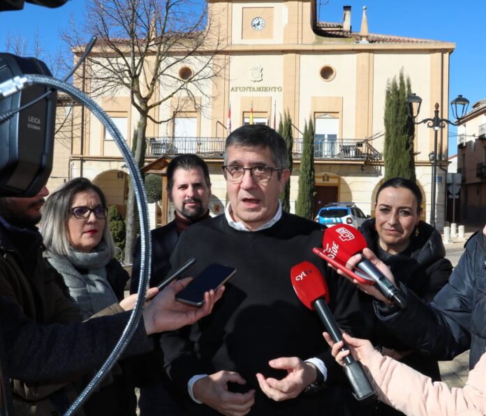 Patxi López visita distintas localidades de Palencia Patxi López Cascajares